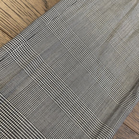 Boss Hugo Boss Women’s Grey Plaid Dress Pants Ankle Trousers US 0 XS - Picture 4 of 7